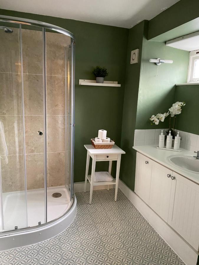 Villa 'Downtown' @ Terracotta Court Bradford-On-Avon Esterno foto